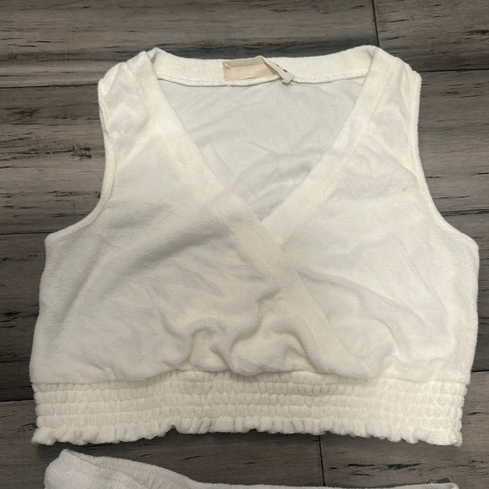Women's White Intimate Set - Picture 2 of 4